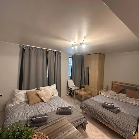 شقة Center فارنا