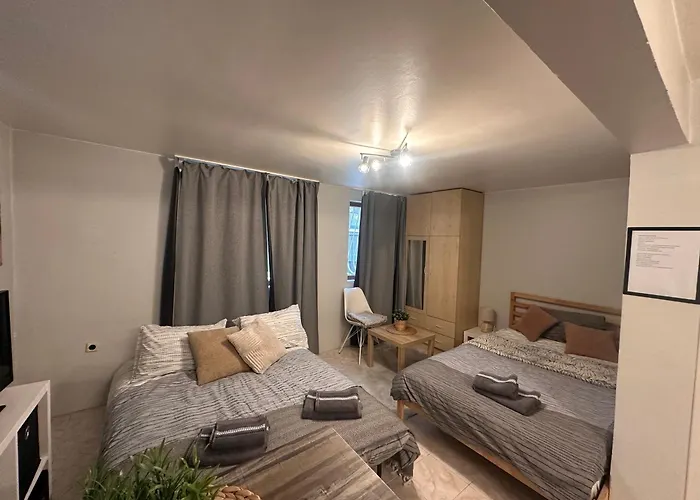 شقة Center فارنا